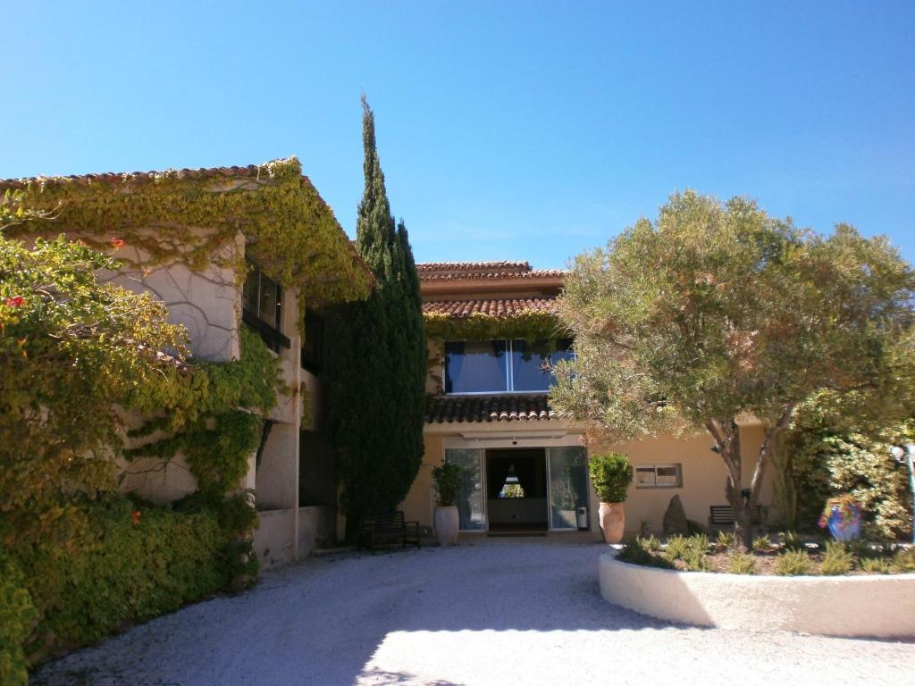 83 Hotel Le Lavandou Dış mekan fotoğraf
